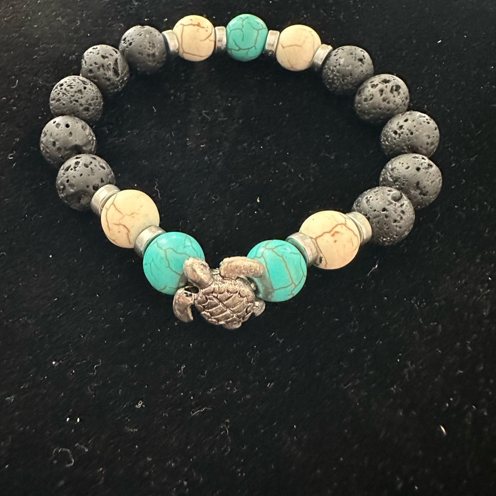 Turtle stone bracelet